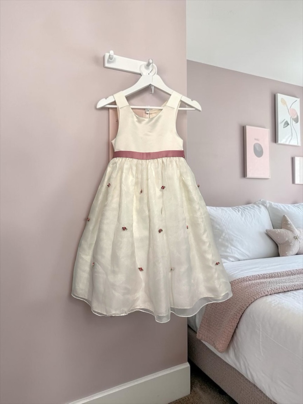 Cinderella Girls Dress 👑 White & Cream Satin Organza Flower Girl Size 4/4T EUC